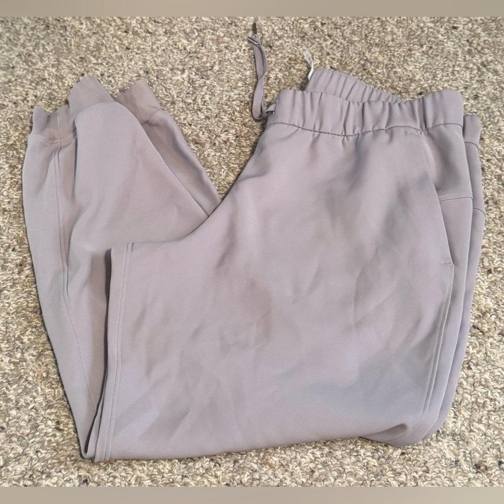 Lululemon Light Grey On the Fly Joggers - Picture 2 of 7